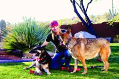 Bret Michaels and his two dogs